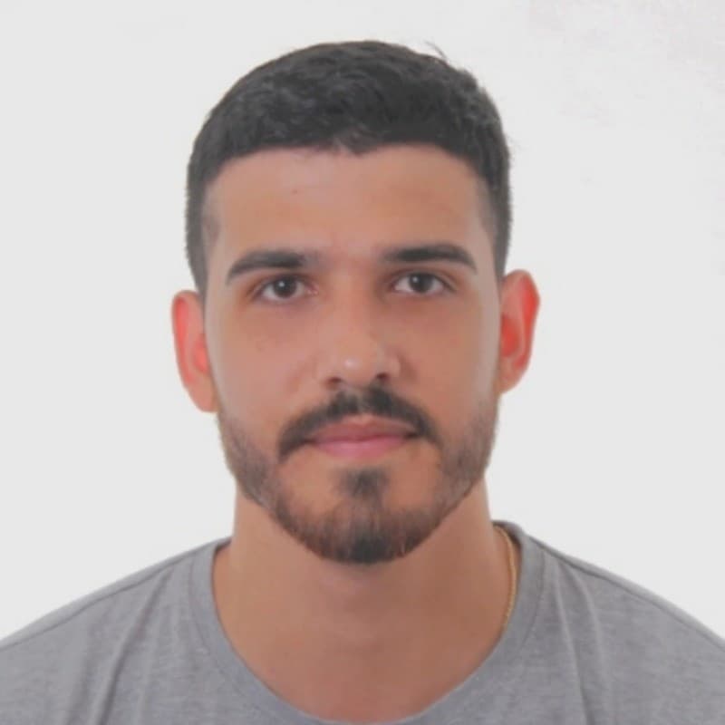 Giovanni Romero, Full-Stack and AI Engineer specializing in internal tools and AI systems
